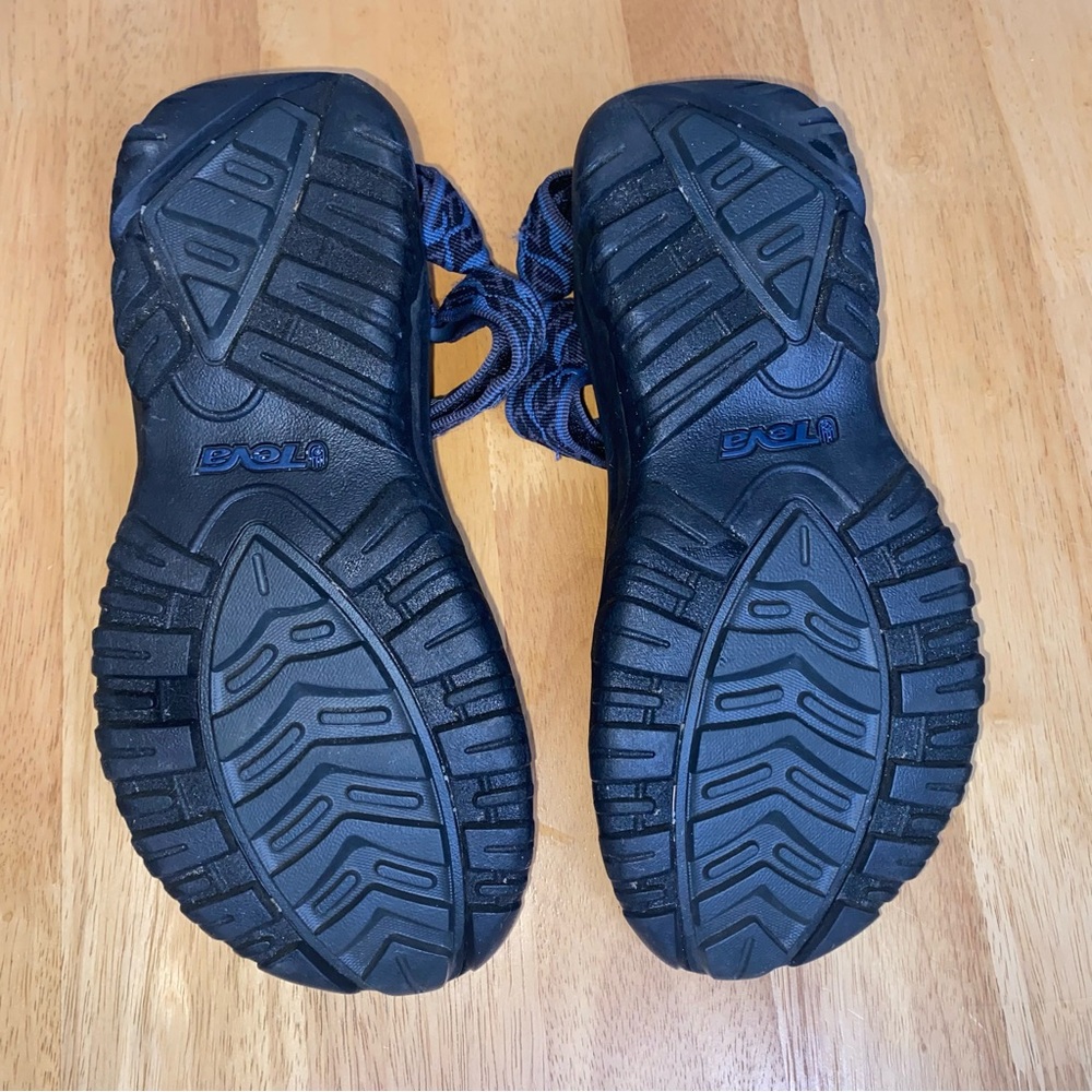 SOLD✨TEVA Hurricane Men’s Size 7 Blue Outdoor Sandals - Picture 7 of 11
